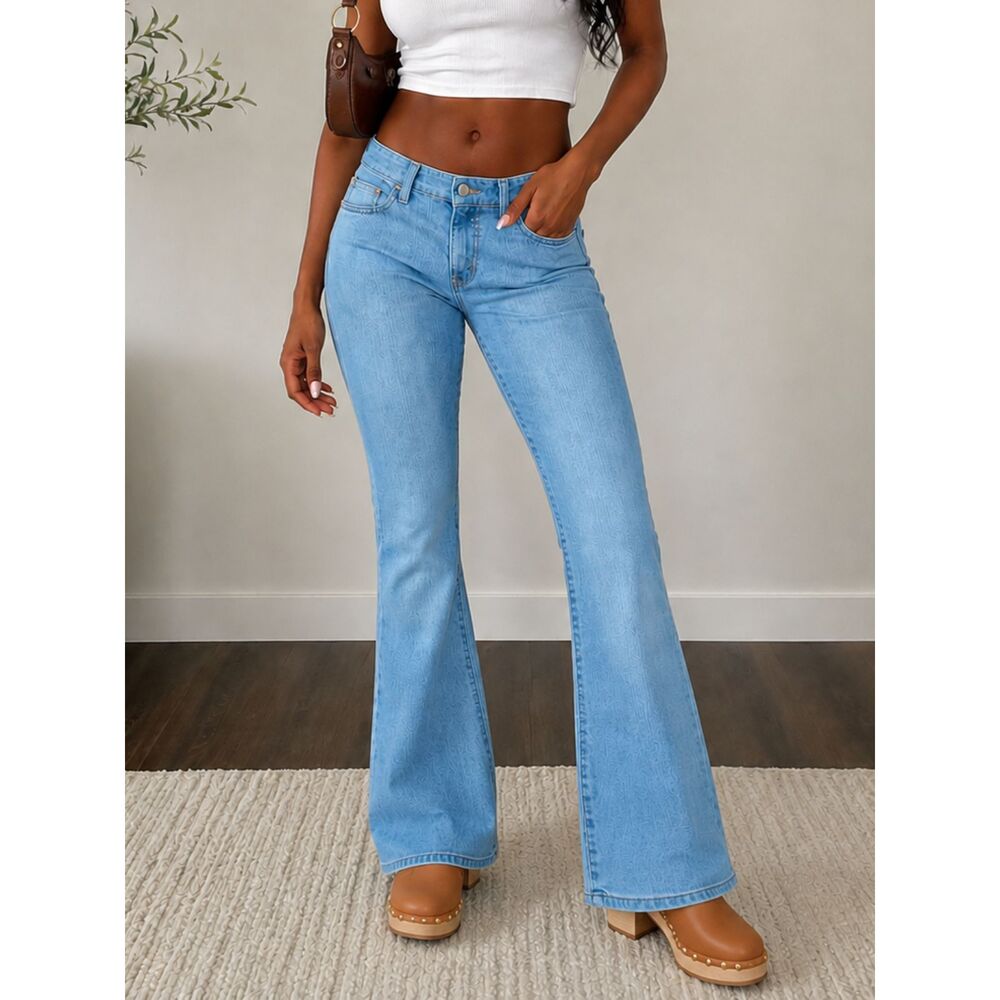 Vintage Y2K Levi's 519 Low Flare Jeans Juniors 7 Light Wash Low Rise Stretch